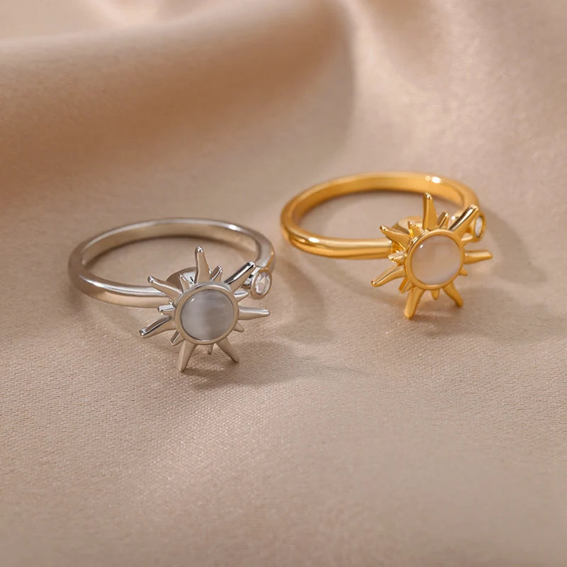 Luxurious Radiant Sun Women's Ring